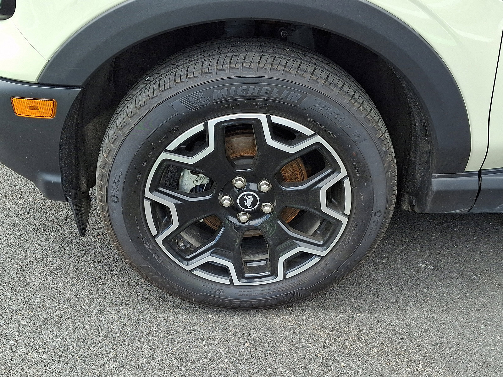 Certified 2025 Ford Bronco Sport Outer Banks w/ Outer Banks Tech Package+ AWD/4WD image 9