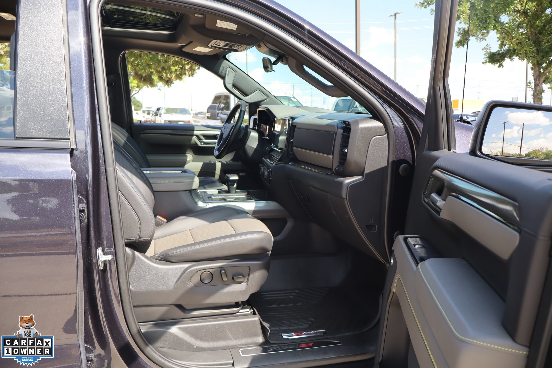 Used 2022 Chevrolet Silverado 1500 ZR2 w/ Technology Package AWD/4WD image 30