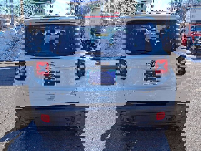 Used 2020 Jeep Renegade Latitude image 8