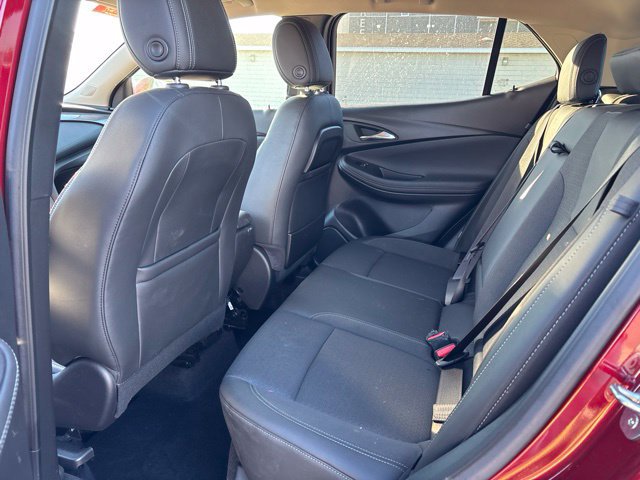 Used 2023 Buick Encore GX Select w/ Sport Touring Package FWD image 15