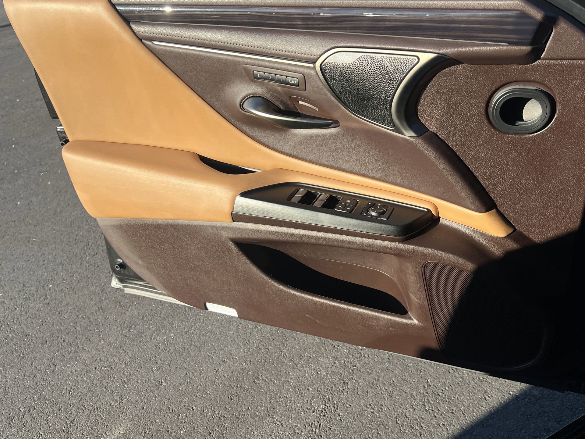 Used 2019 Lexus ES 350 image 18