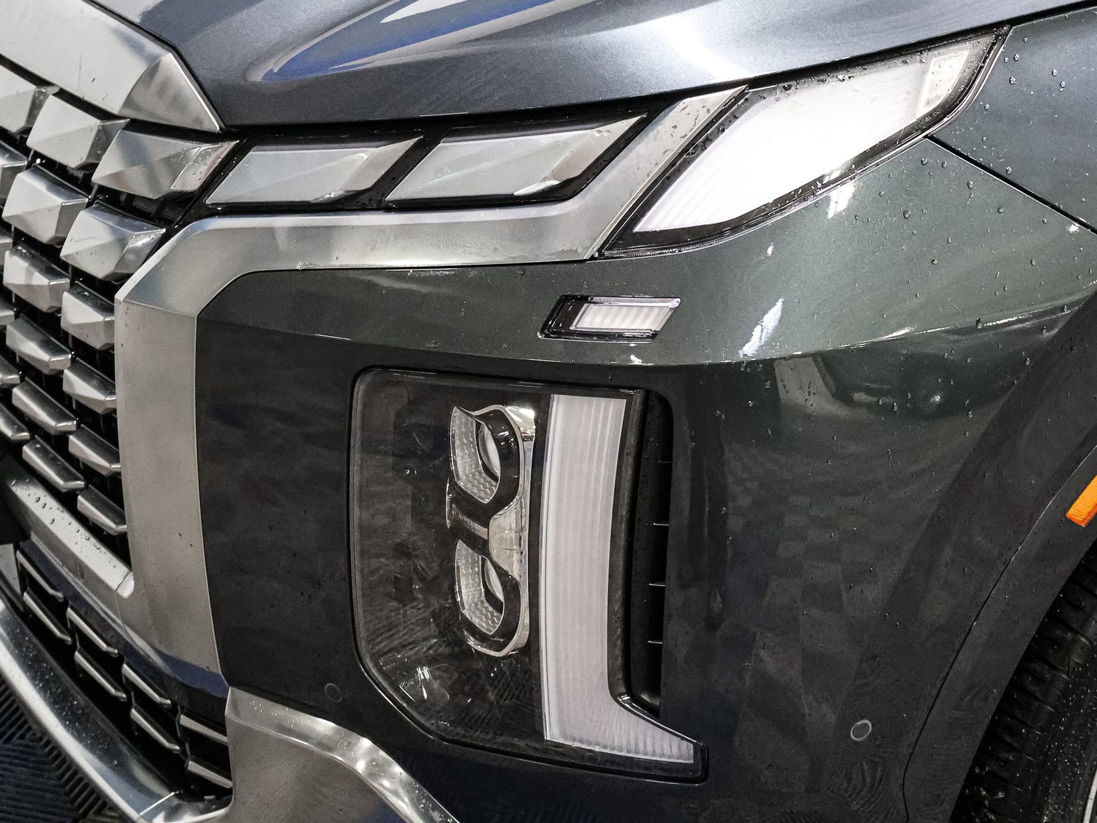 Used 2024 Hyundai Palisade Calligraphy image 14