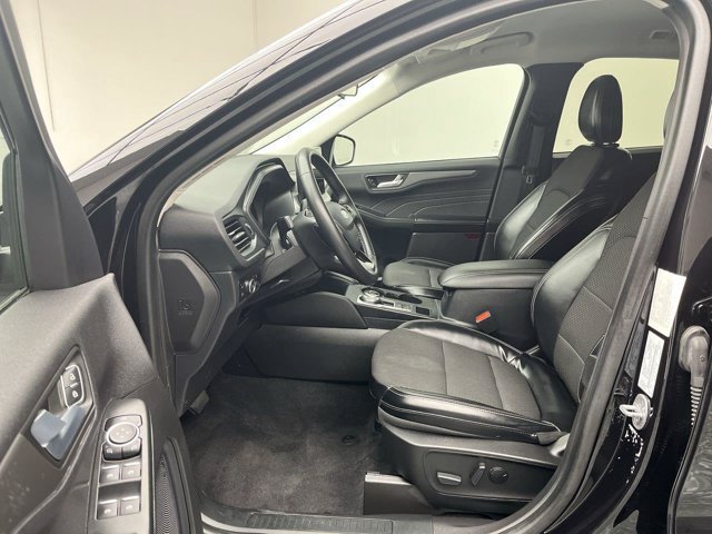 Certified 2023 Ford Escape SE FWD image 3