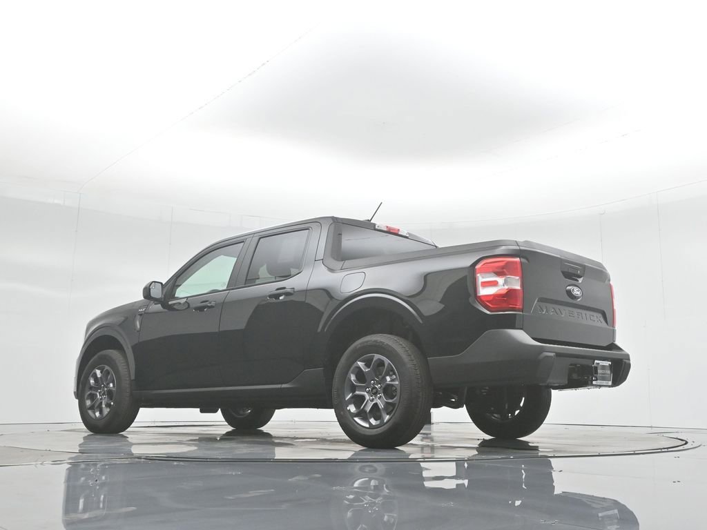 Certified 2025 Ford Maverick XLT w/ XLT Luxury Package image 4