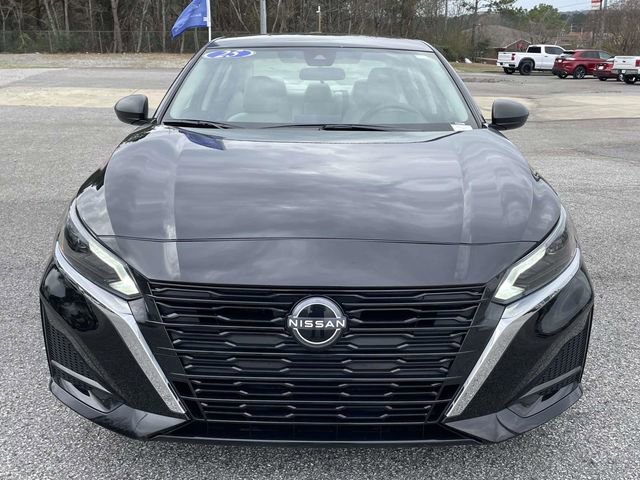 Used 2025 Nissan Altima 2.5 SV image 10