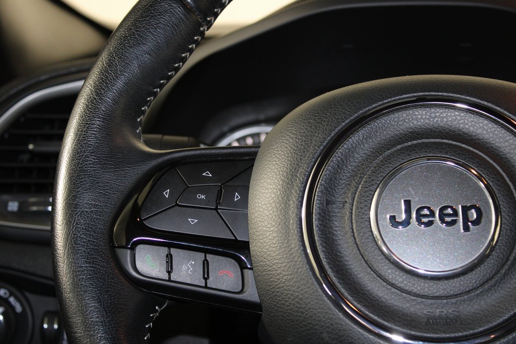 Used 2021 Jeep Renegade Latitude w/ Convenience Group image 15