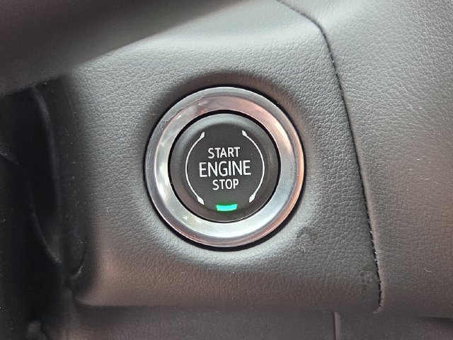 Used 2022 GMC Yukon SLT w/ SLT Premium Package AWD/4WD image 19