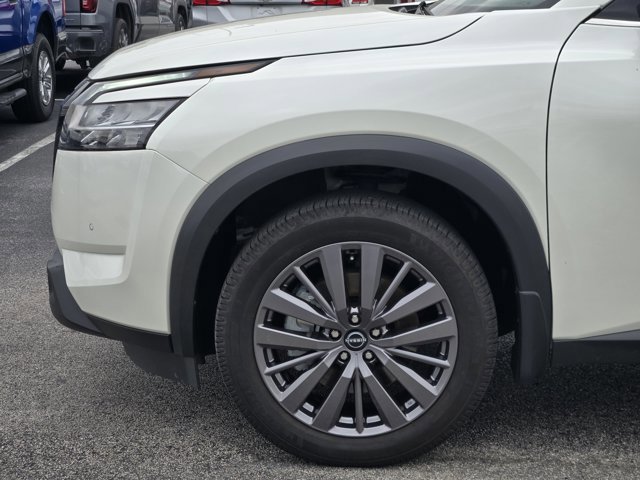Used 2023 Nissan Pathfinder SL w/ SL Premium Package FWD image 8