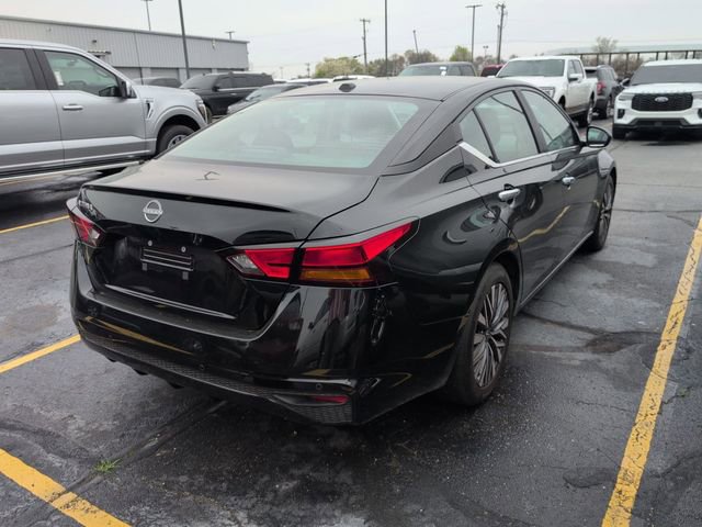 Used 2025 Nissan Altima 2.5 SV image 4