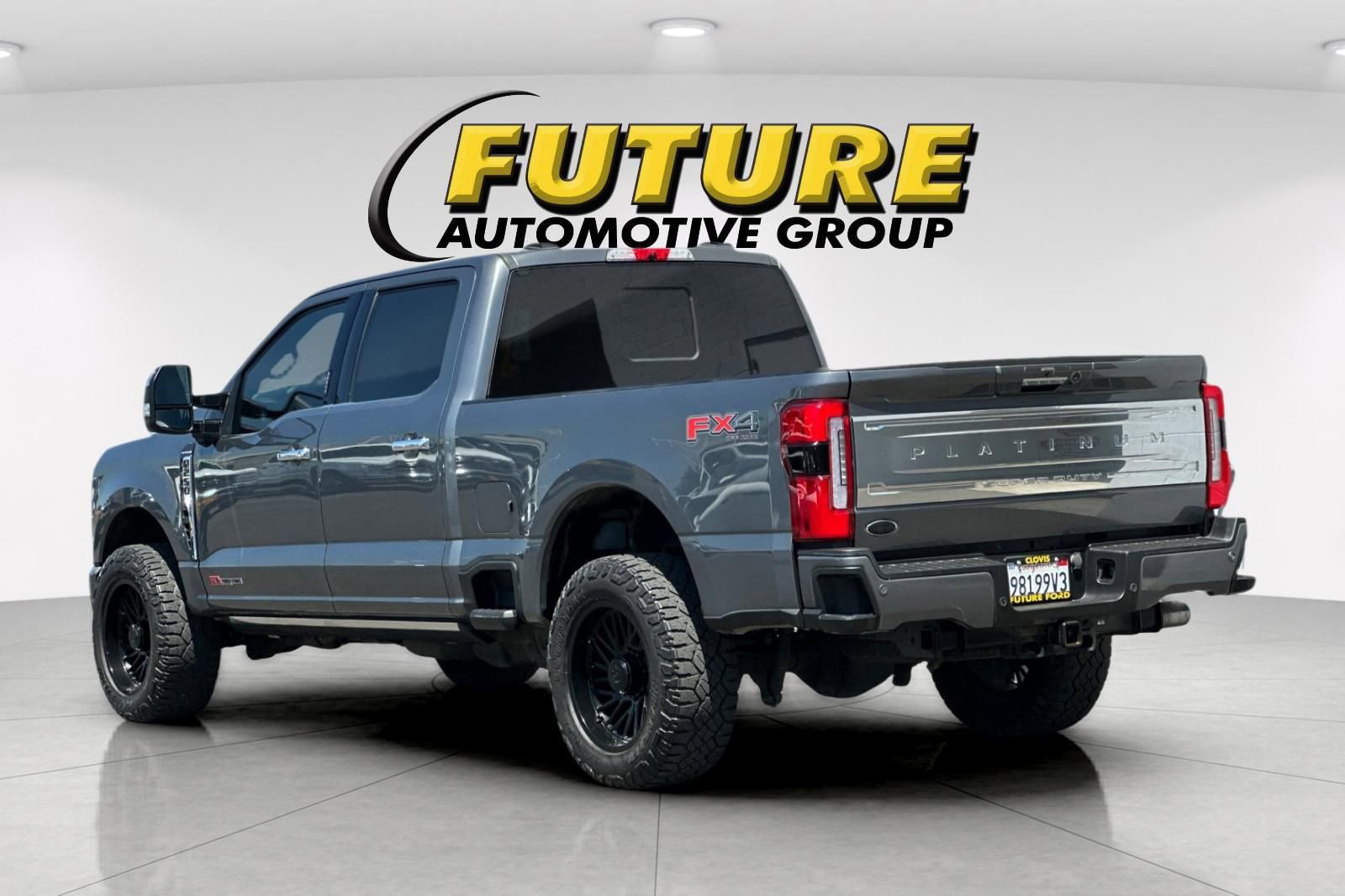 Certified 2023 Ford F250 Platinum AWD/4WD image 5