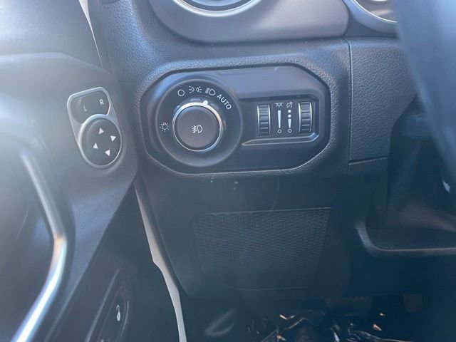 Used 2018 Jeep Wrangler Unlimited Sport S AWD/4WD image 20