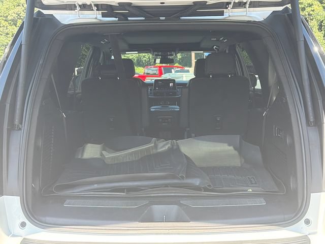 Used 2022 Chevrolet Tahoe Z71 w/ Luxury Package AWD/4WD image 20