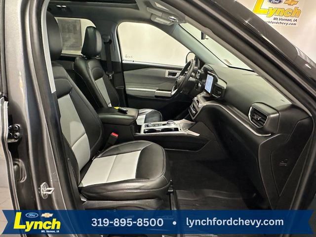 Certified 2024 Ford Explorer XLT w/ Equipment Group 202A AWD/4WD image 9
