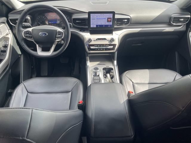 Certified 2024 Ford Explorer XLT w/ Equipment Group 202A AWD/4WD image 17
