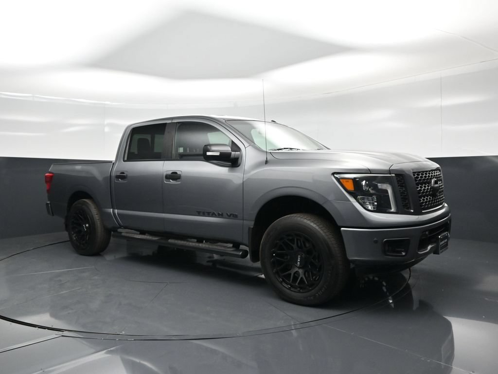 Used 2019 Nissan Titan SV w/ SV Convenience Package RWD image 25