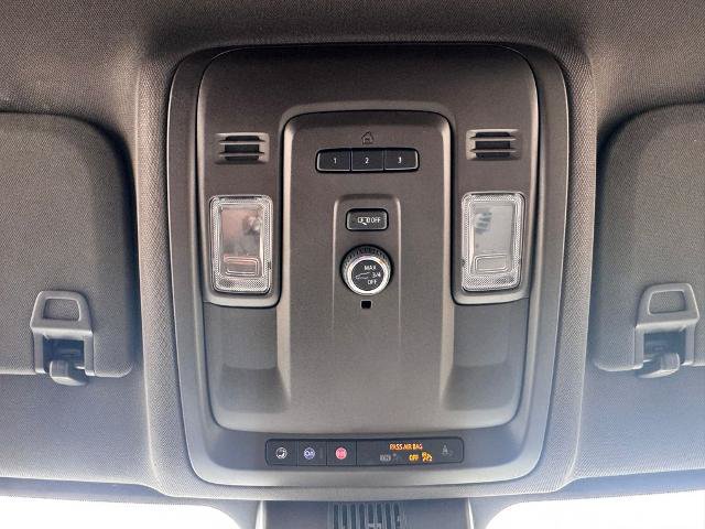 Used 2023 GMC Yukon SLT AWD/4WD image 26