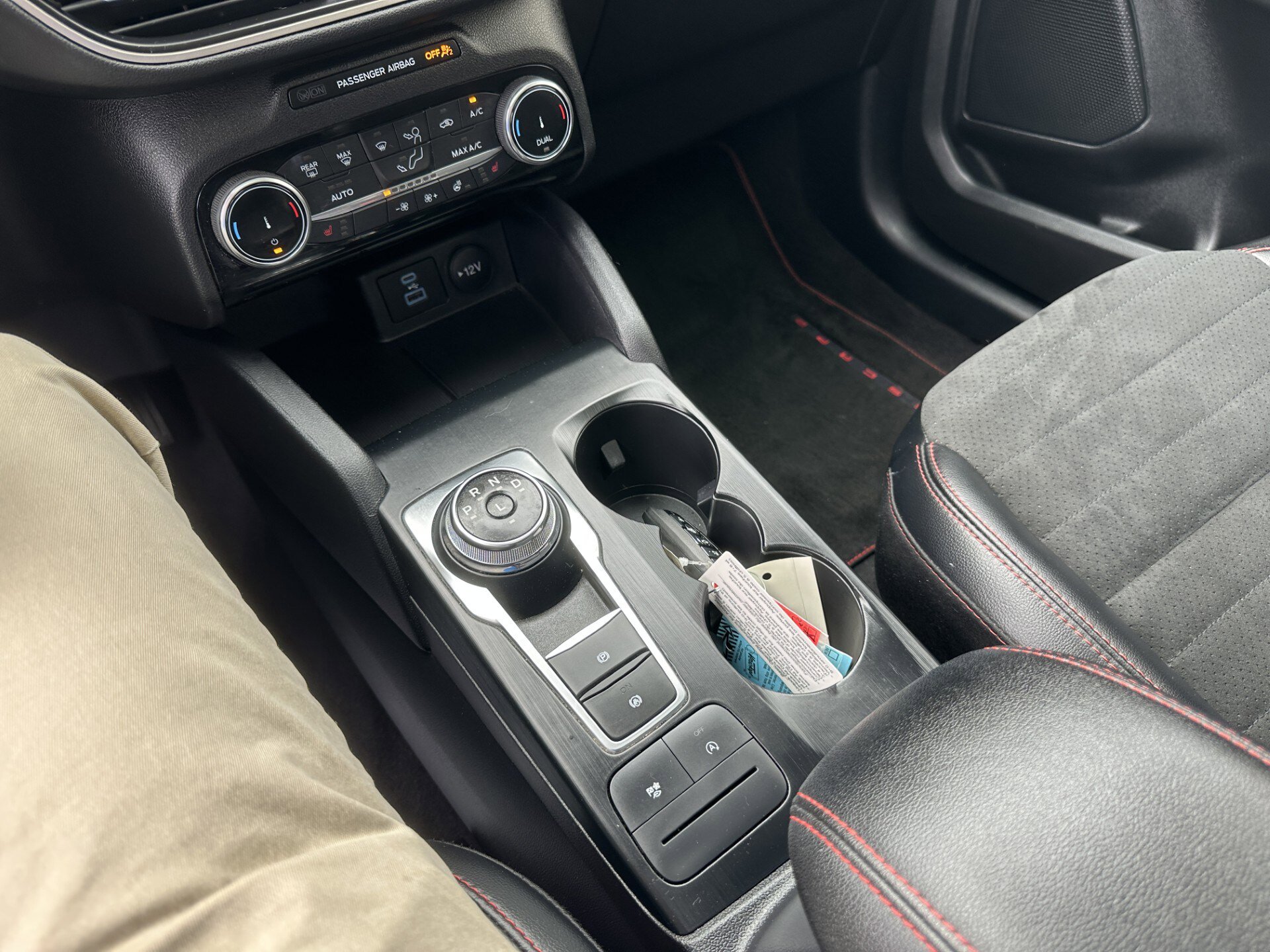 Certified 2022 Ford Escape SEL w/ SEL Stealth AWD Package image 13
