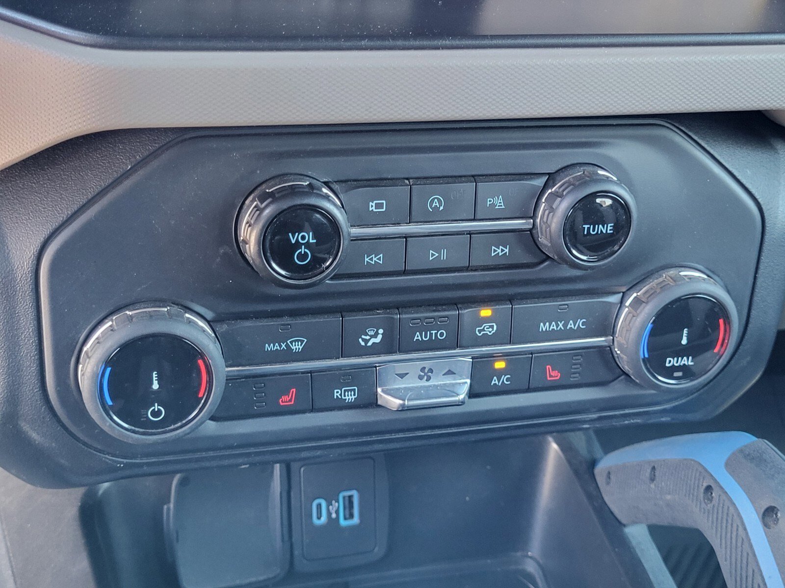 Certified 2022 Ford Bronco Wildtrak image 22