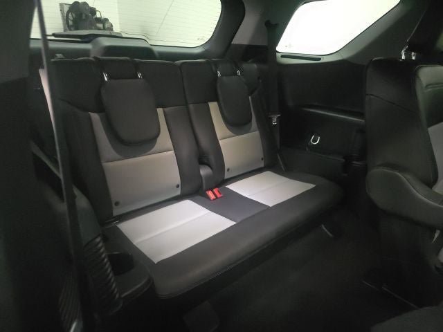 Certified 2023 Ford Explorer XLT w/ Equipment Group 202A AWD/4WD image 11