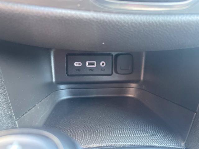 Used 2019 Chevrolet Equinox LT AWD/4WD image 17