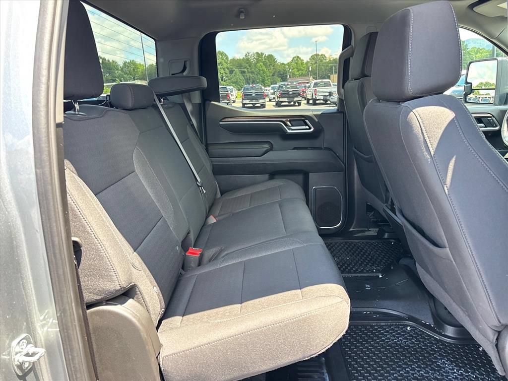 Used 2025 Chevrolet Silverado 1500 RST w/ Z71 Off-Road Package AWD/4WD image 15