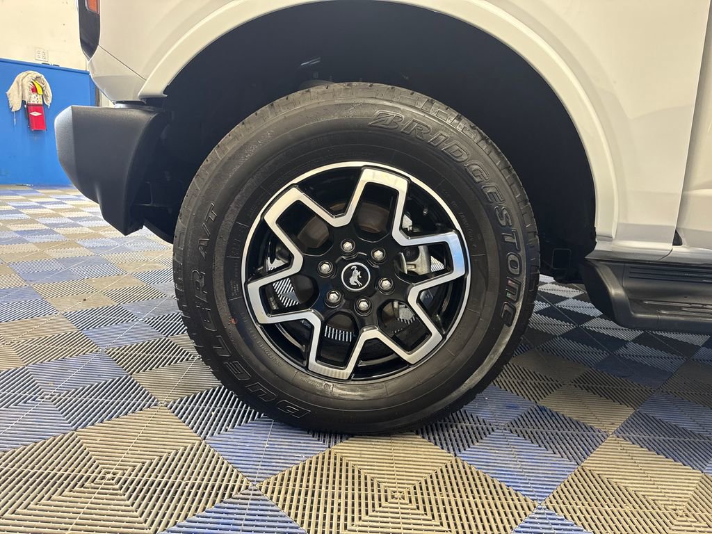 Certified 2025 Ford Bronco Outer Banks AWD/4WD image 29