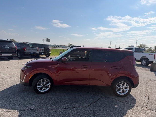 Used 2024 Kia Soul LX w/ LX Technology Package FWD image 6