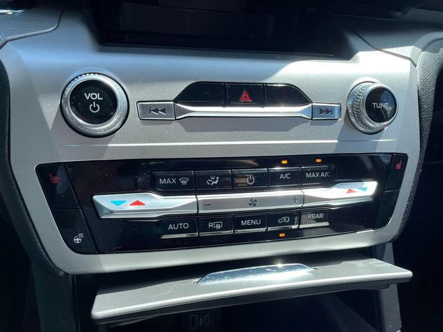 Certified 2022 Ford Explorer XLT w/ Equipment Group 202A AWD/4WD image 38