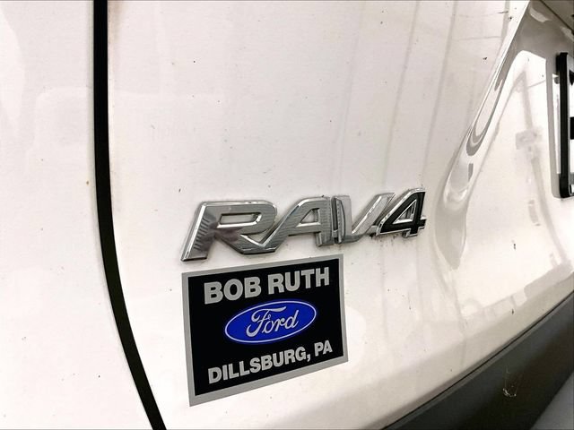 Used 2025 Toyota RAV4 LE AWD/4WD image 13