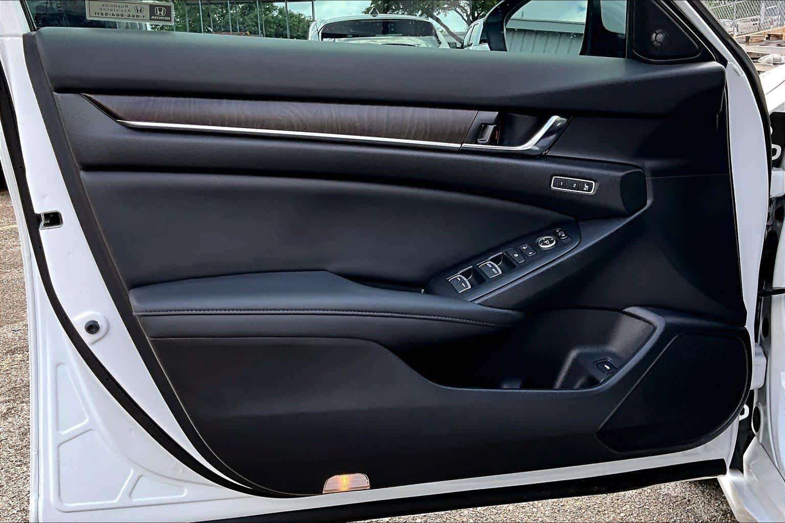 Used 2021 Honda Accord EX-L image 22