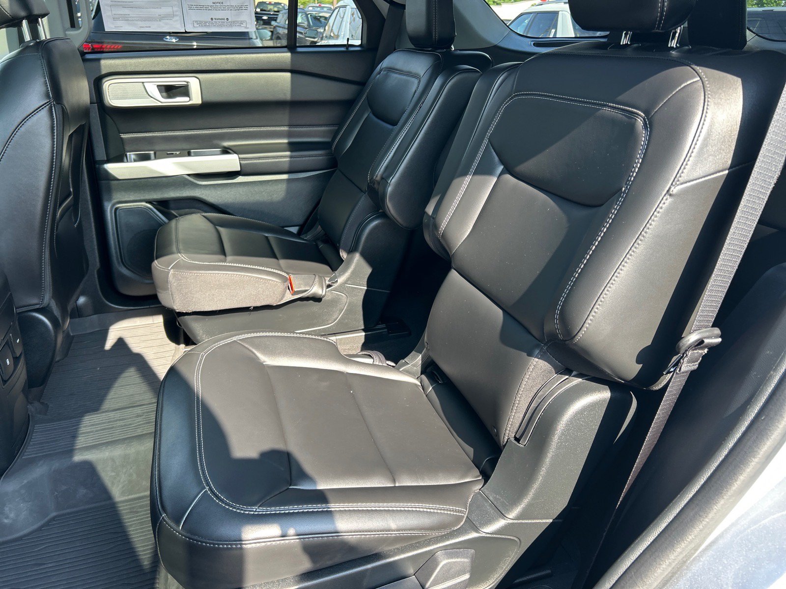 Certified 2024 Ford Explorer XLT w/ Equipment Group 202A AWD/4WD image 10