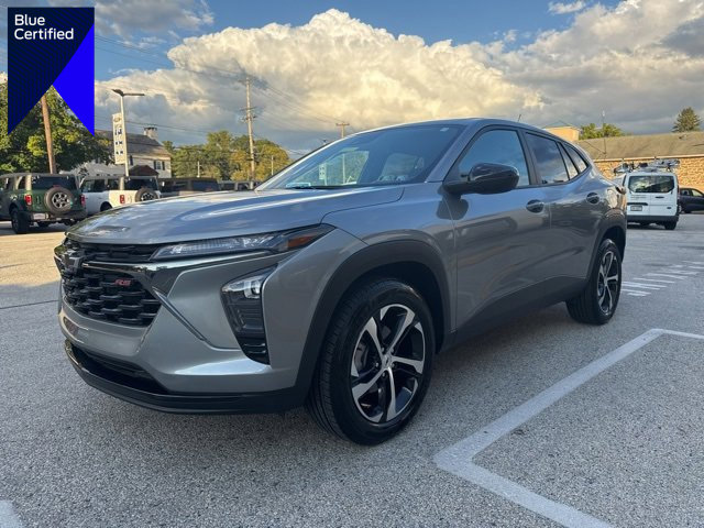 Used 2025 Chevrolet Trax RS w/ Sunroof Package