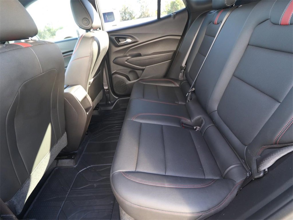 Used 2025 Chevrolet Trax RS w/ Driver Confidence Package image 11