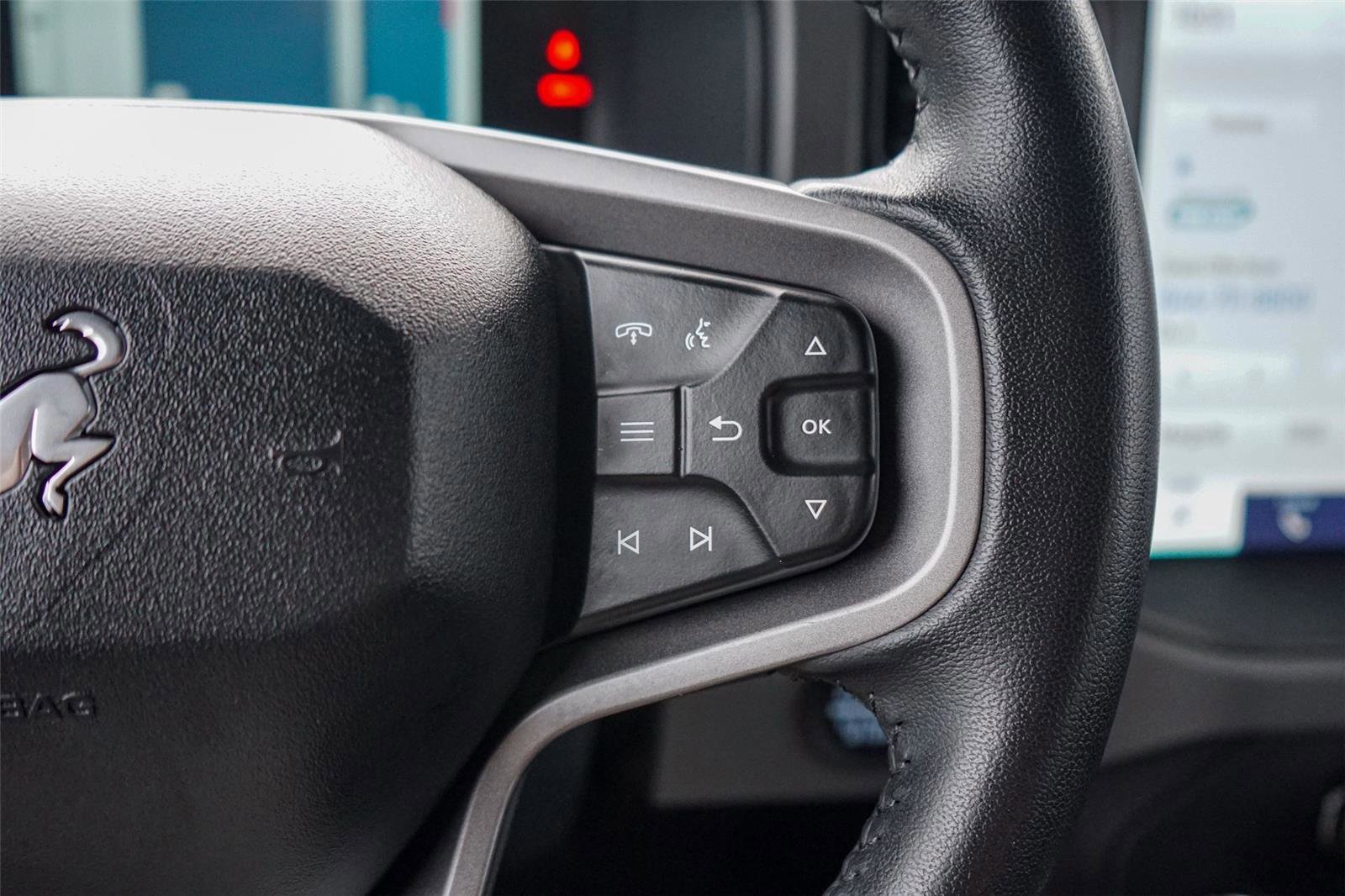 Certified 2024 Ford Bronco Black Diamond image 17