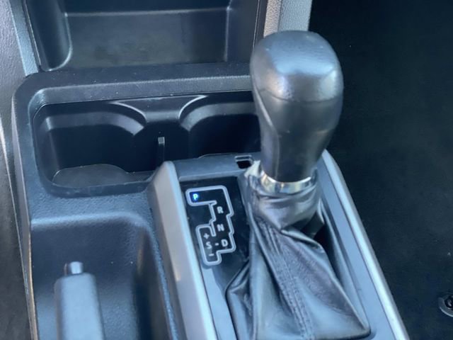 Used 2018 Toyota Tacoma SR5 image 16