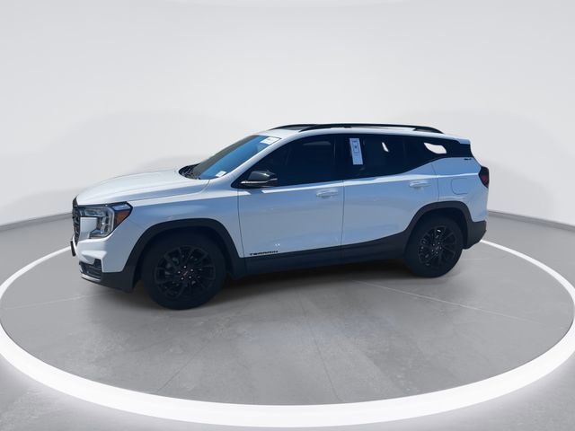 Used 2023 GMC Terrain SLT w/ Elevation Edition image 2