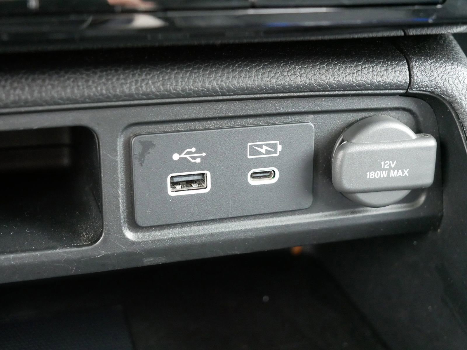 Used 2025 Honda Pilot Elite image 30