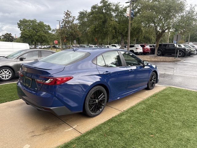 Used 2025 Toyota Camry SE FWD image 3