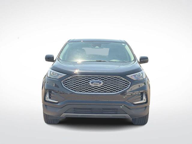 Certified 2024 Ford Edge SEL w/ Convenience Package AWD/4WD image 3