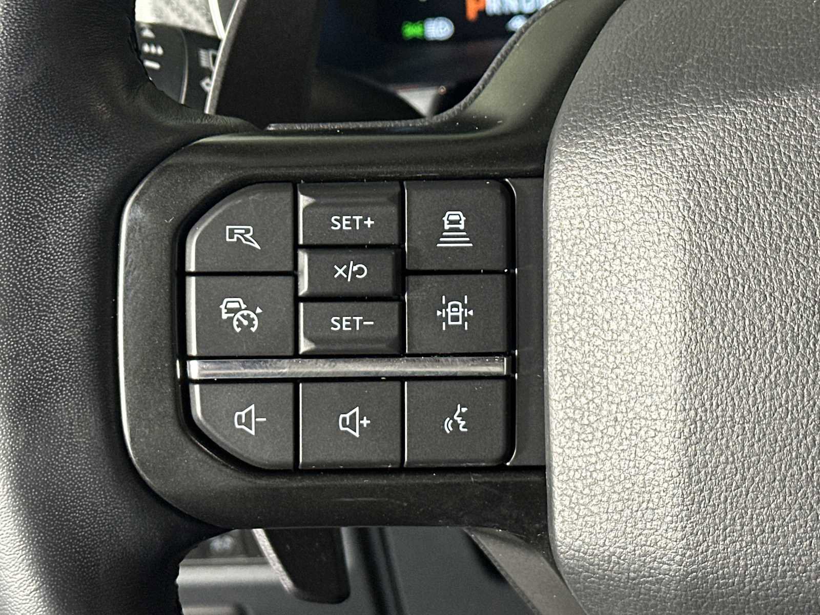 Certified 2022 Ford F150 Raptor w/ Equipment Group 801A High image 24