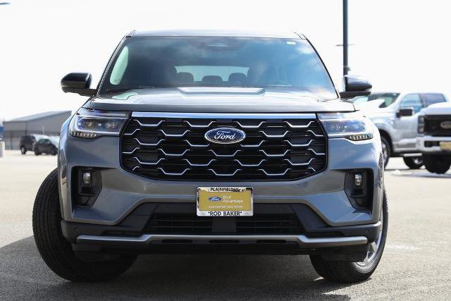 Certified 2025 Ford Explorer Platinum image 11