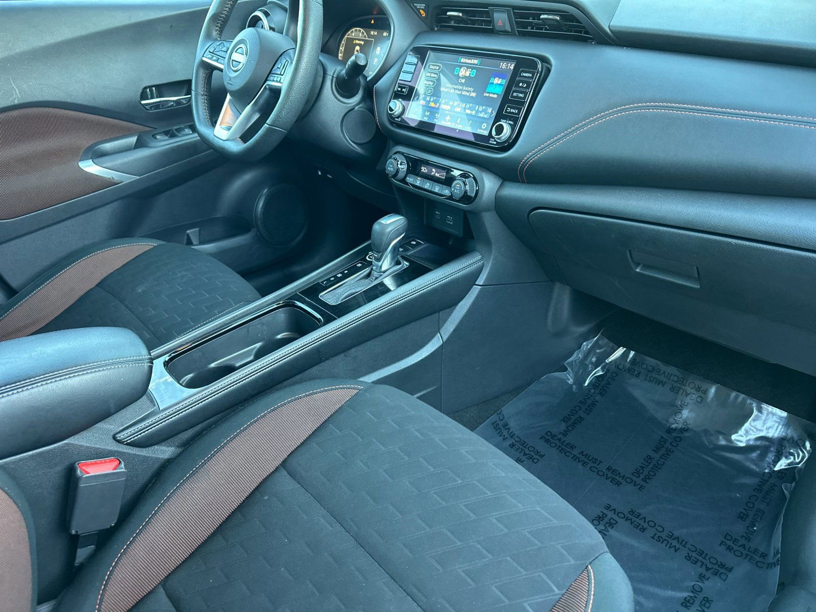 Used 2024 Nissan Kicks SR image 15