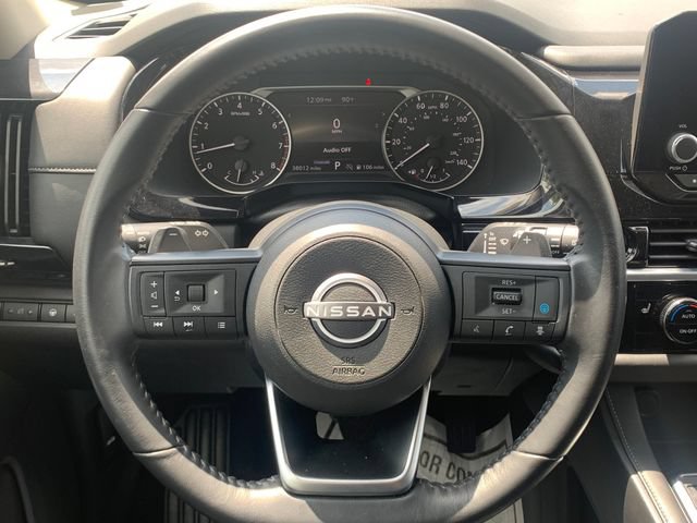 Used 2025 Nissan Pathfinder SV FWD image 14