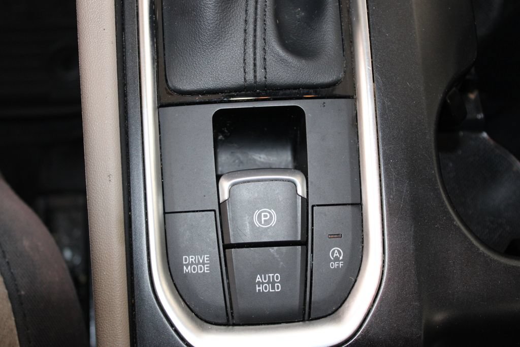 Used 2020 Hyundai Santa Fe SEL FWD image 40