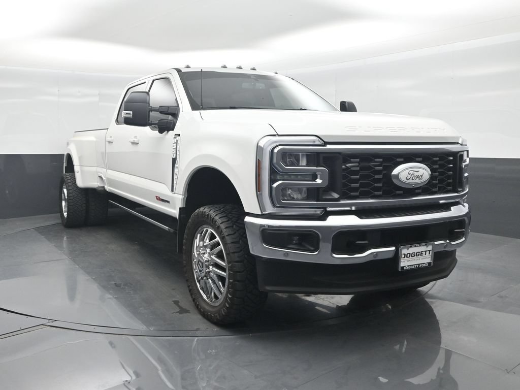 Certified 2025 Ford F350 Lariat w/ Lariat Ultimate Package AWD/4WD image 8
