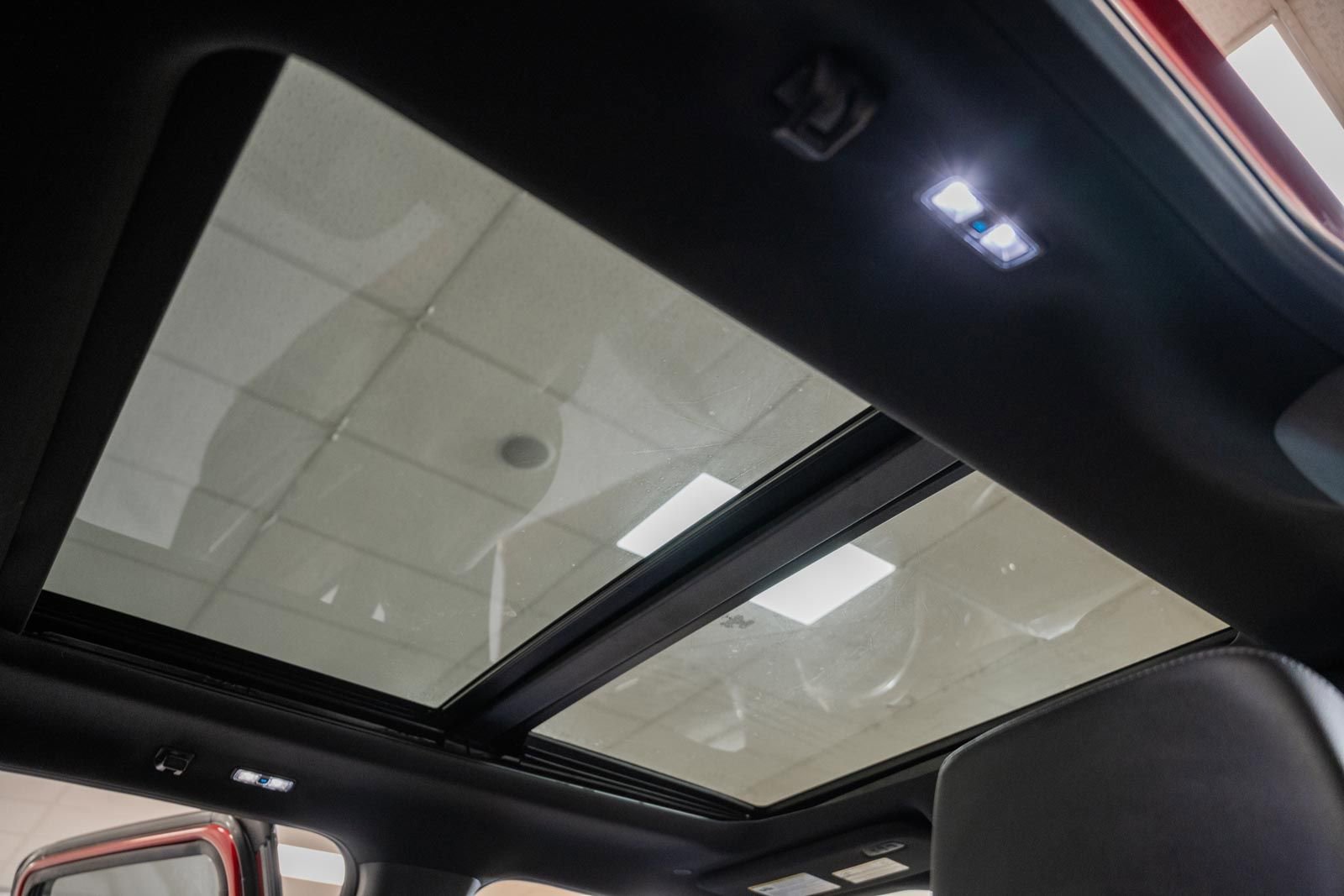 Certified 2022 Ford F150 Lariat w/ Equipment Group 502A High image 42