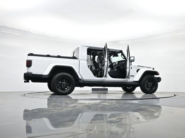 Used 2025 Jeep Gladiator Sport AWD/4WD image 50