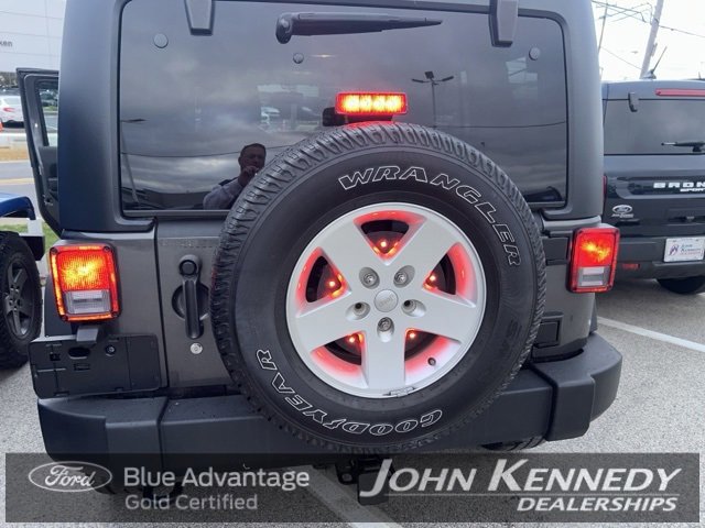 Used 2018 Jeep Wrangler Unlimited Sport S image 4