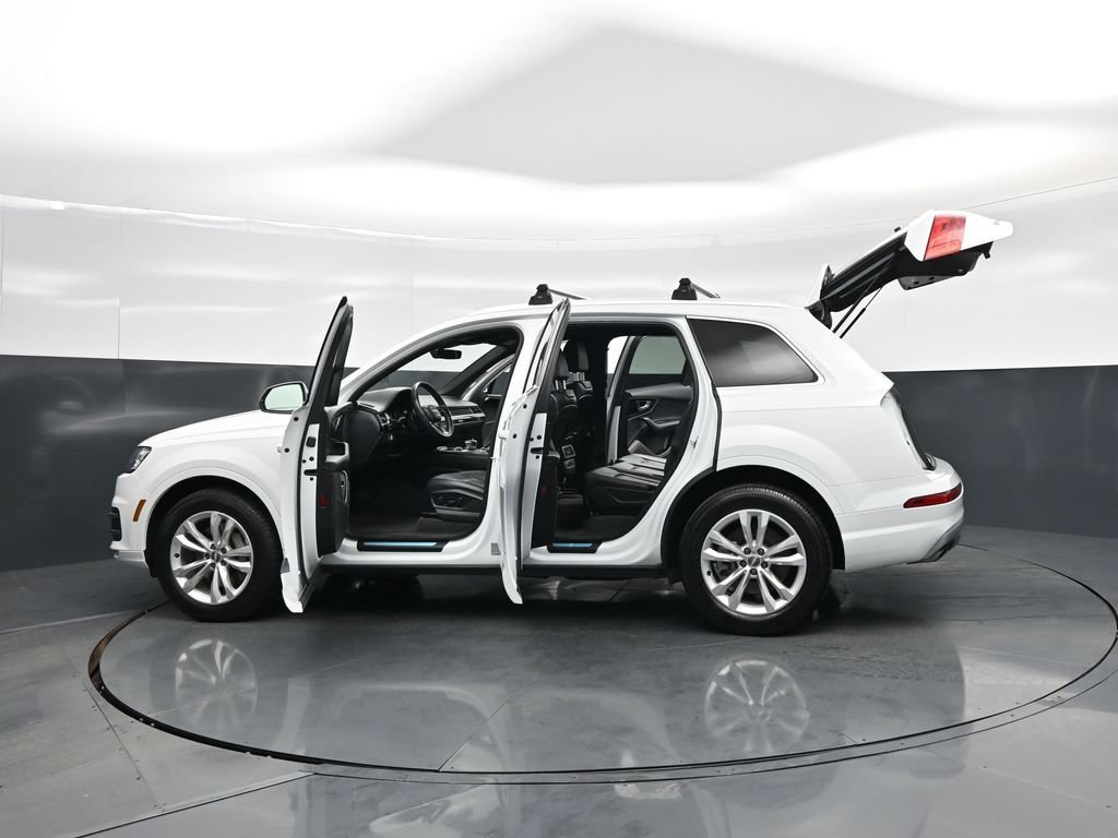 Used 2019 Audi Q7 3.0T Premium w/ Convenience Package AWD/4WD image 39