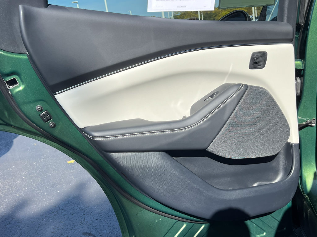 Certified 2025 Ford Mustang Mach-E Premium w/ Interior Protection Package AWD/4WD image 32